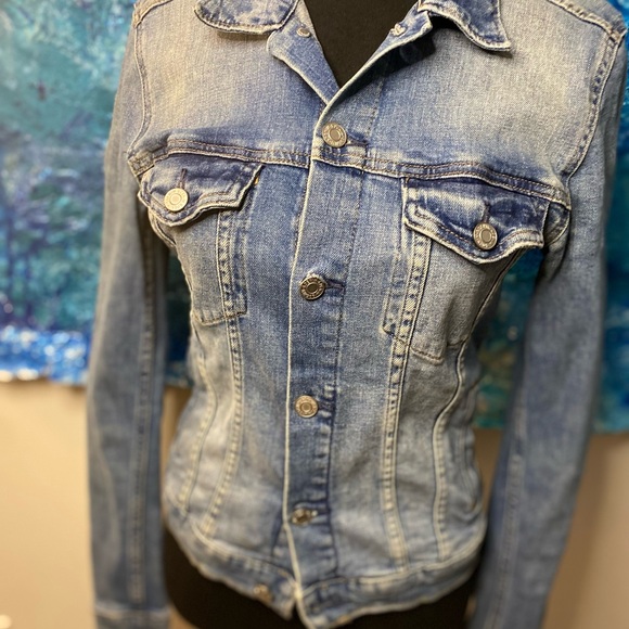 Jean jacket - Picture 9 of 13